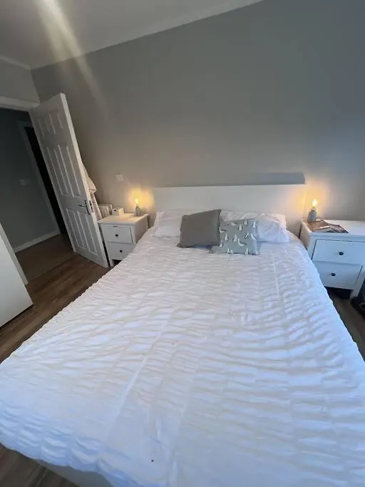 The Coastal Apartment - Homestay Δουβλίνο 0*,