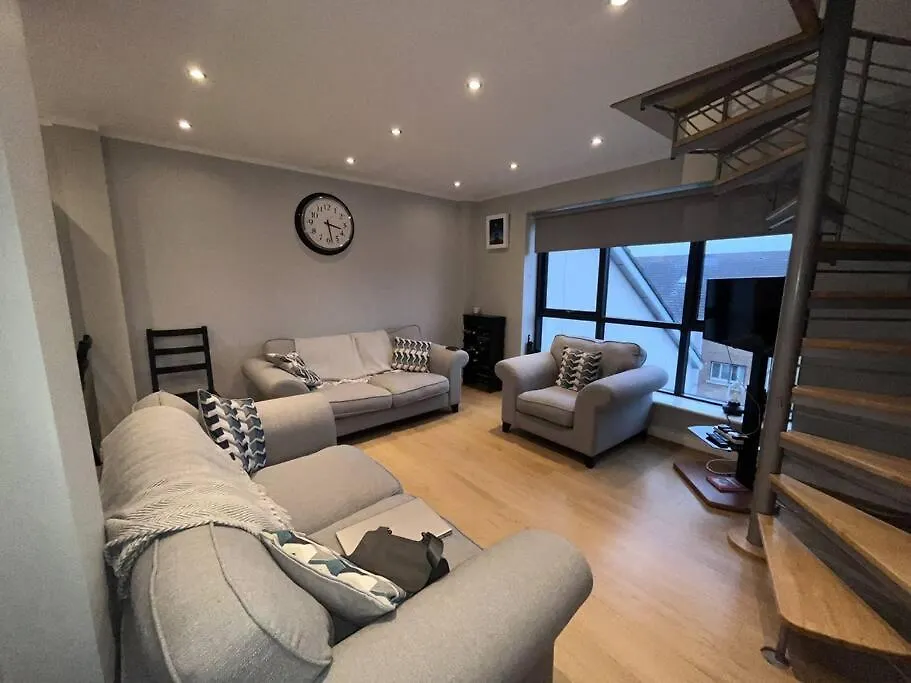 The Coastal Apartment - Homestay Δουβλίνο
